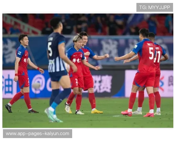 武汉三镇大手笔引援，邓卓翔为球队注入新活力